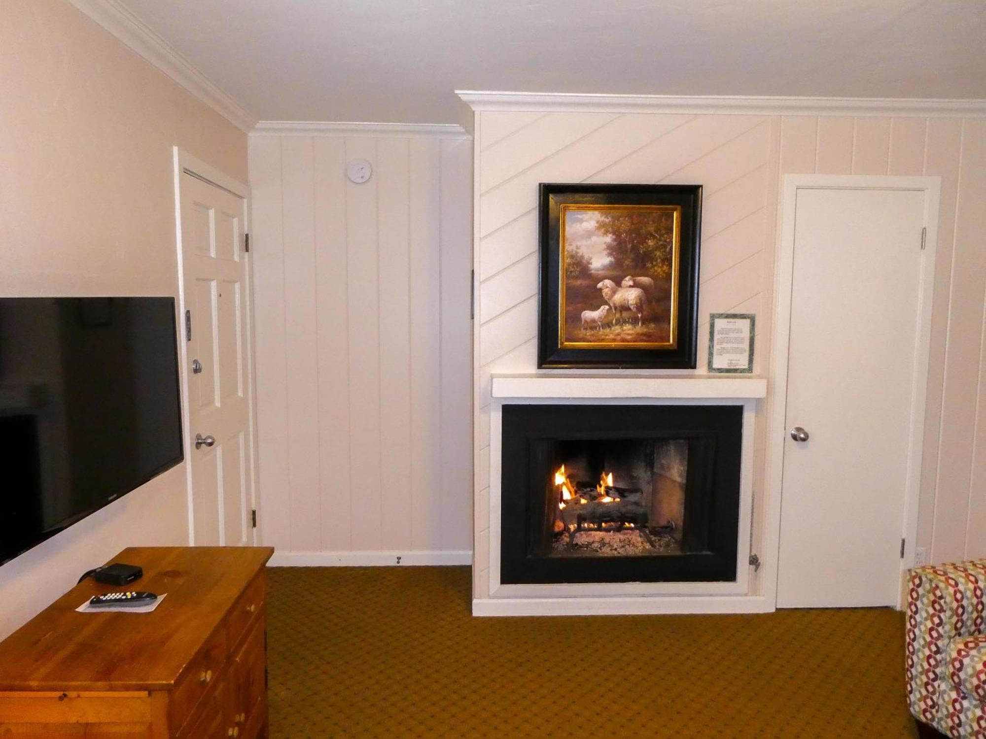 Briarwood Inn Carmel-by-the-Sea Room photo
